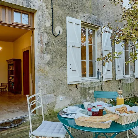 D'hotes De Charme Avec Piscine - Le Clos Boissiere 3*