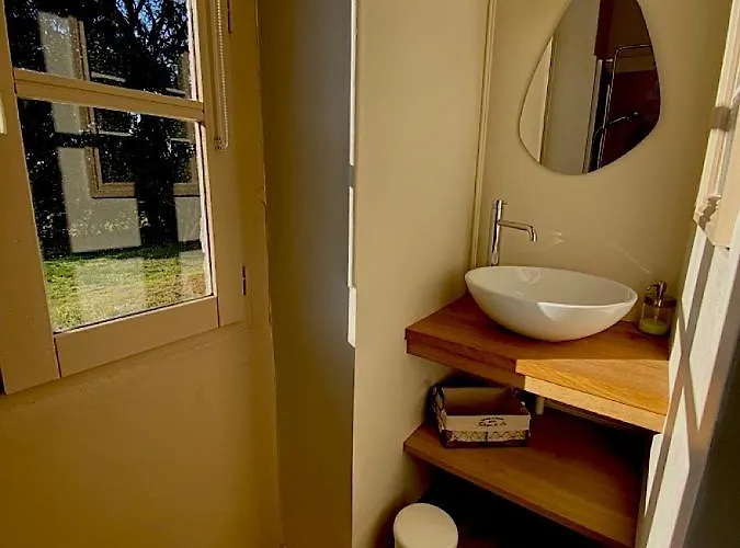 فندق مبيت وإفطار D'hotes De Charme Avec Piscine - Le Clos Boissiere